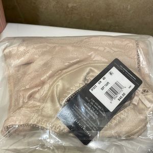 New Bali wireless bra size 40D color nude